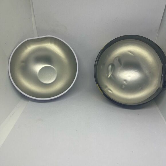 Pokemon Pokeball Ultra Ball D21 (EMPTY NO PACKS)  Prop Display Cosplay Ultraball - Picture 4 of 4